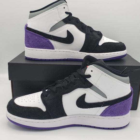 Nike Air Jordan 1 Mid SE GS White Court Purple - Picture 2 of 13